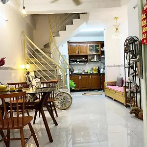  Bed & Breakfast Ms. Hoa Vietnam