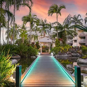 coral-sands-beachfront-resort.queenslandhotels.net/