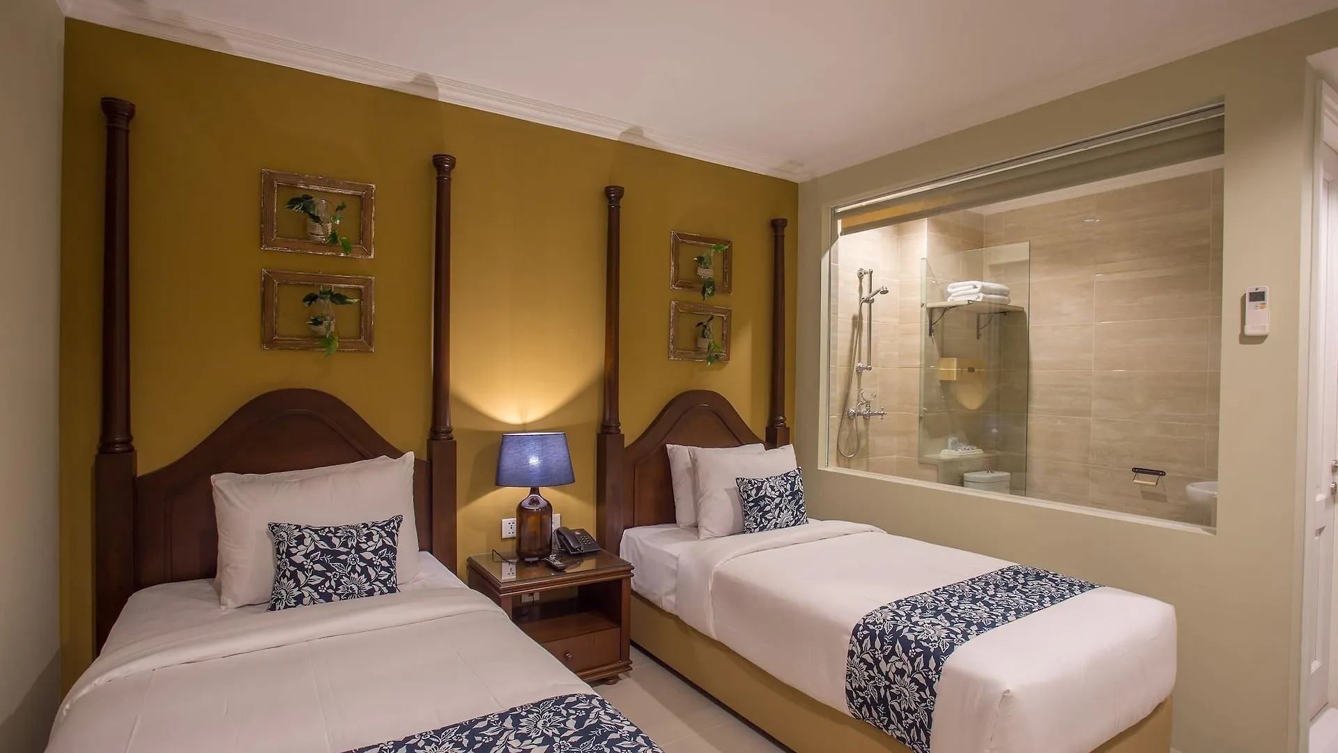 ***  Amalfi Hotel Seminyak Endonezya