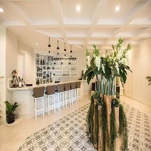 Amalfi Hotel Seminyak