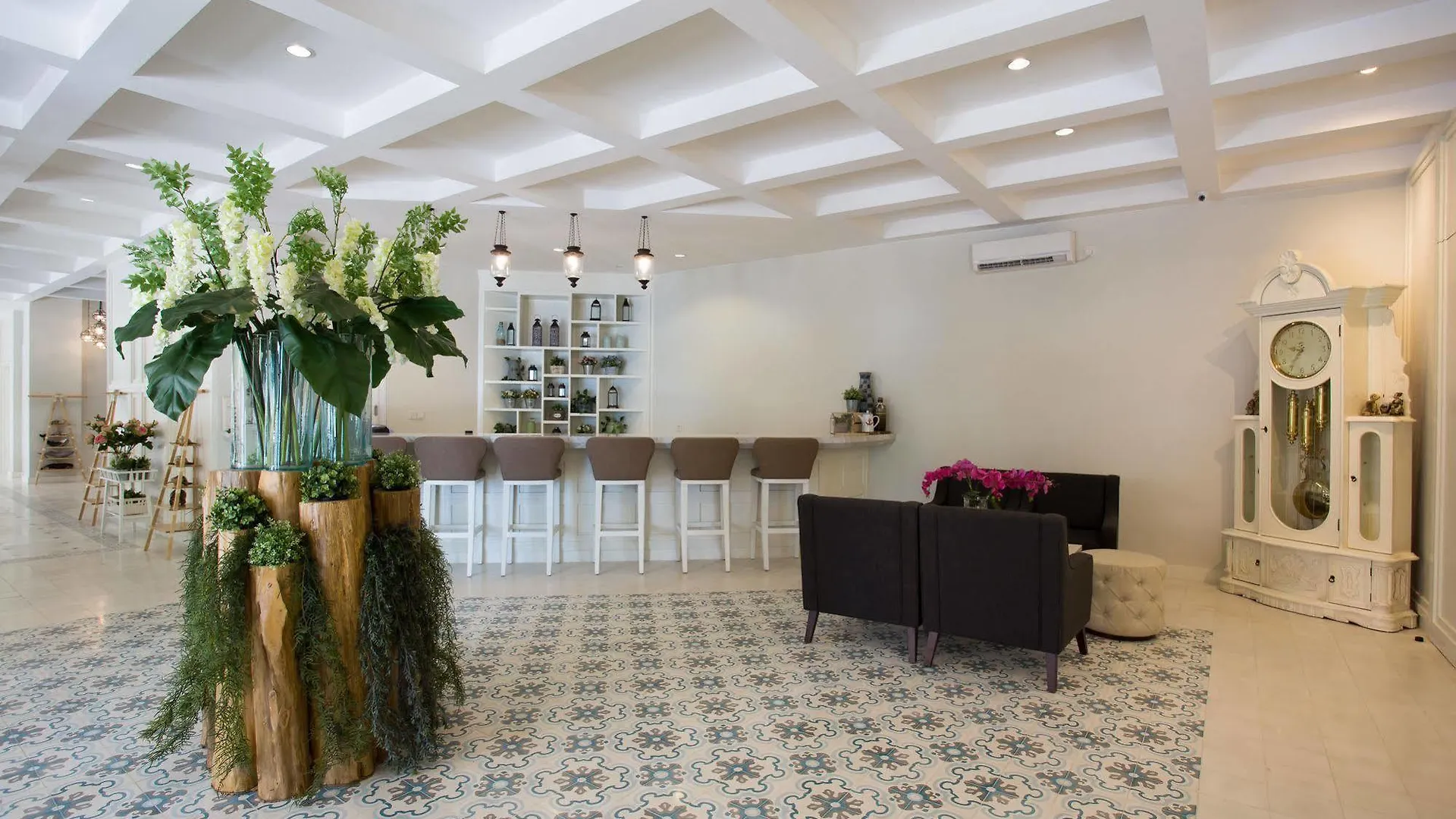 Amalfi Hotel Seminyak 3*,