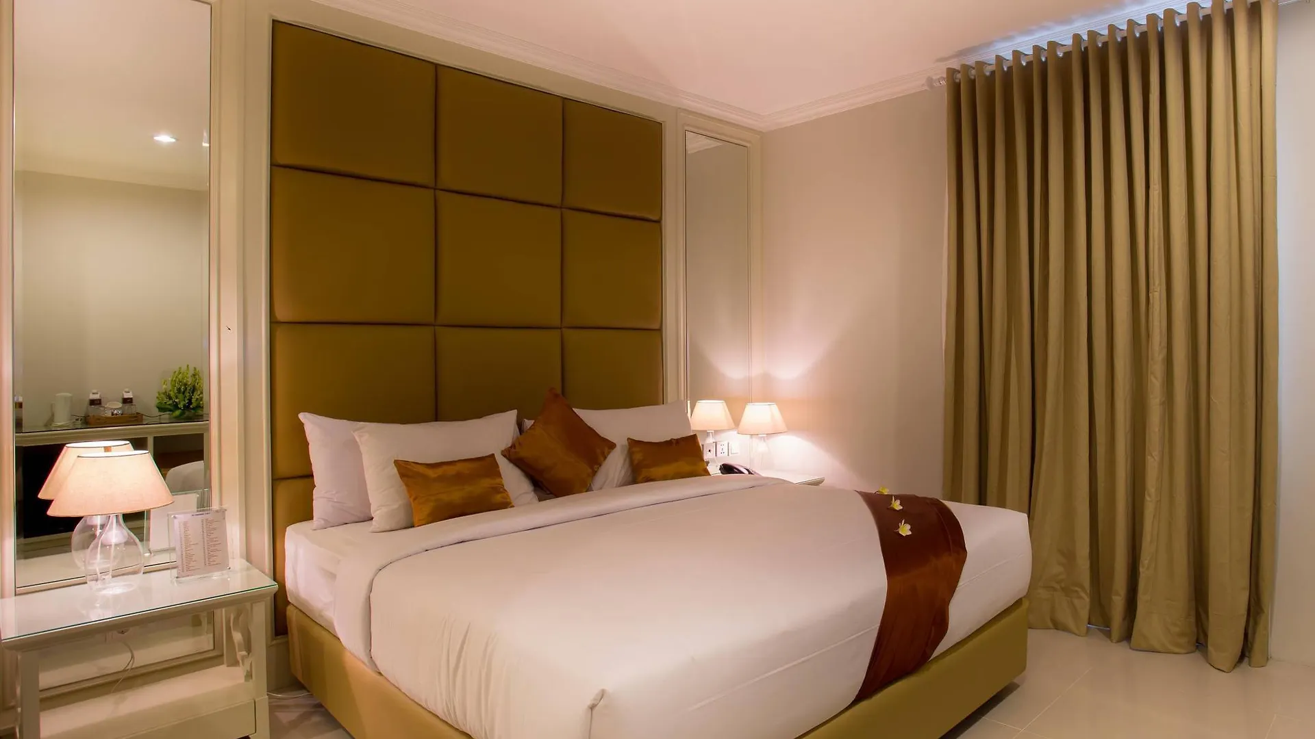 Amalfi Hotel Seminyak