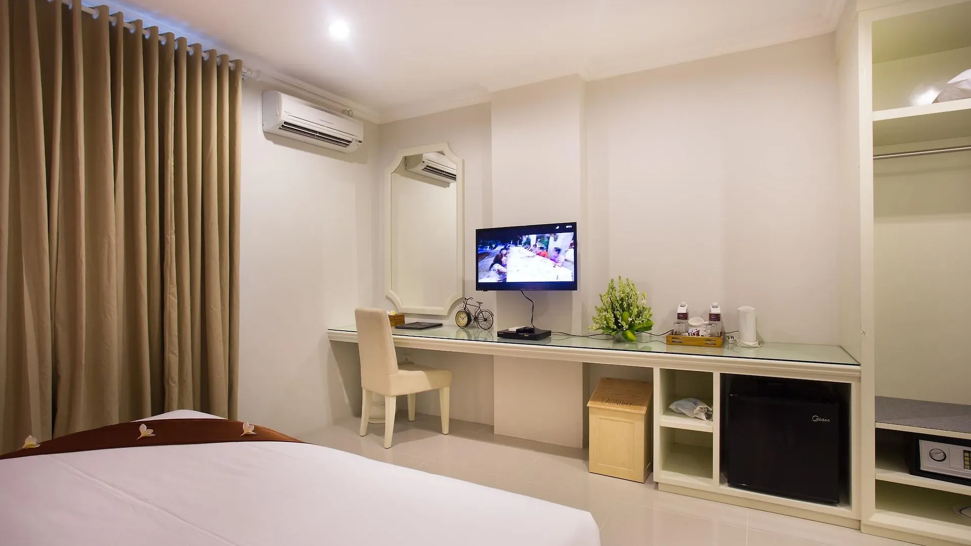 Amalfi Hotel Seminyak  Seminyak (Bali)